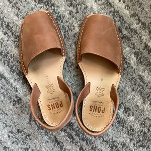 Pons Avarca sandals size 9